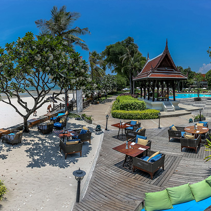 COAST Beach Club & Bistro